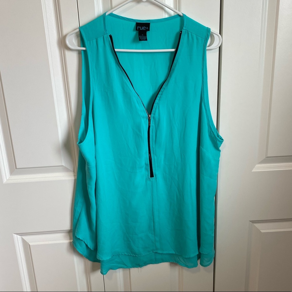 Rue 21 tank